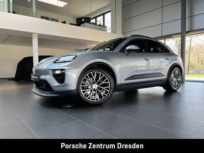 Neu Porsche Macan Chrono 300 kW (408 PS) 2026 Silber SUV