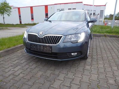 gebraucht Skoda Superb SuperbCombi 2.0 TDI Green tec Active