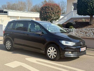 Gebraucht VW Touran Comfortline 110 PS (80 kW) 2016 Schwarz Van / Kleinbus
