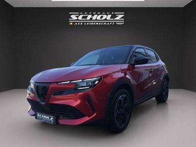 Rot Gebraucht 2024 Alfa Romeo Junior Edizione Speciale SUV | 43.890 €