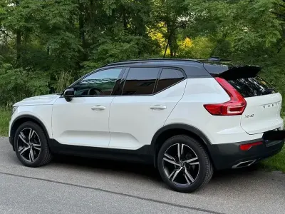 Gebraucht Volvo XC40 R-Design 190 PS (139 kW) 2018 Weiß SUV