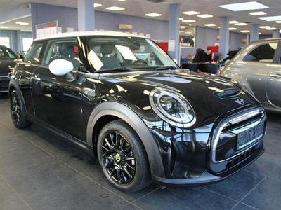 Schwarz Gebraucht 2023 Mini Cooper SE Classic Kleinwagen | 16.480 € (Guter Preis)