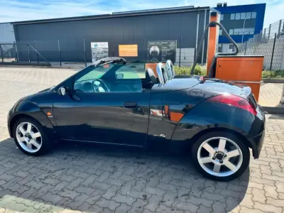 Gebraucht Ford StreetKa 95 PS (69 kW) 2003 Schwarz Cabrio