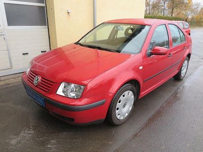 Gebraucht VW Bora 105 PS (77 kW) 2000 Rot Limousine