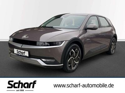 Gebraucht Hyundai Ioniq Basis 125 kW (170 PS) 2022 Mystic olive Kleinwagen