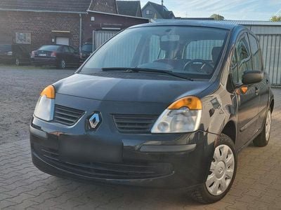 Usata Renault Modus 75 CV (55 kW) 2006 Nero Monovolume