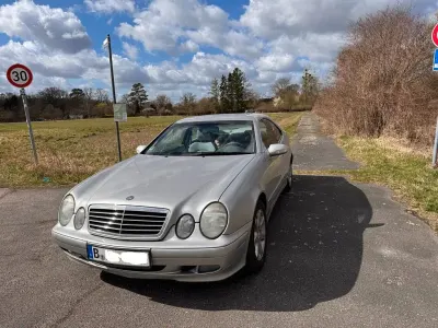 Second-hand Mercedes CLK200 Elegance 136 CP (100 kW) 2000 Argintiu Coupe