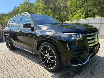 Gebraucht Mercedes GLS450 367 PS (269 kW) 2024 Schwarz SUV