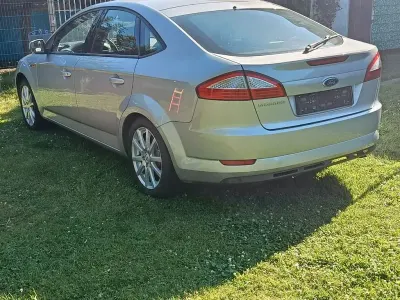 Gebraucht Ford Mondeo Trend 160 PS (117 kW) 2010 Grau Limousine