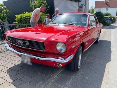 Gebraucht Ford Mustang 200 PS (147 kW) 1966 Rot Coupé