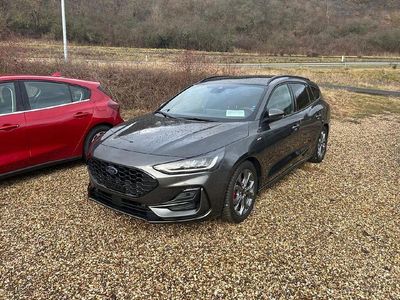 Używany Ford Focus ST-Line X 116 KM (85 kW) 2025 Szary Sedan/Limuzyna
