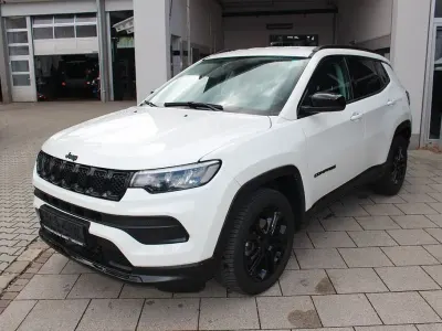 Gebraucht Jeep Compass Night Eagle 131 PS (96 kW) 2024 Weiß SUV