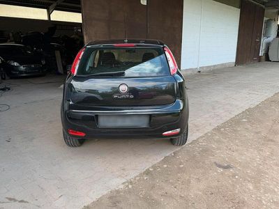 Gebraucht Fiat Grande Punto 77 PS (56 kW) 2011 Schwarz Kleinwagen