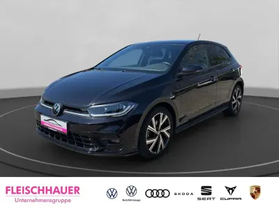 Usata VW Polo R-line 110 CV (80 kW) 2022 Nero Utilitaria