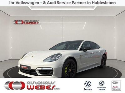 Porsche Panamera 4