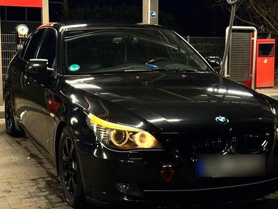 Gebraucht BMW 525 300 PS (220 kW) 2008 Schwarz Limousine