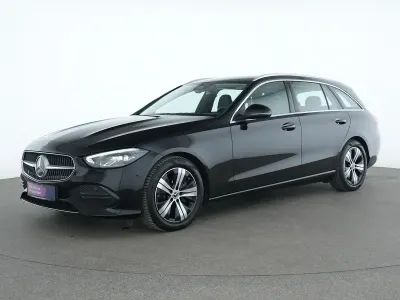 Gebraucht Mercedes C200 Avantgarde 163 PS (119 kW) 2025 Schwarz Limousine