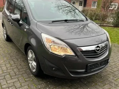 Używany Opel Meriva 120 KM (88 kW) 2011 Szary Minivan
