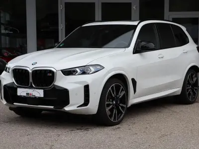 Gebraucht BMW X5 M Sport 530 PS (389 kW) 2023 Alpinweiss 3 SUV