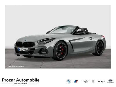 Gebraucht BMW Z4 M Sport 197 PS (144 kW) 2025 Skyscraper grau Cabrio
