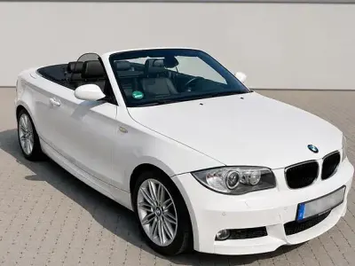 Gebraucht BMW 123 Cabriolet M Sport 204 PS (150 kW) 2009 Weiß Cabrio