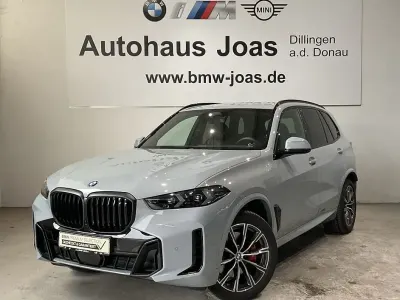 Używany BMW X5 M Sport 298 KM (219 kW) 2025 Szary SUV