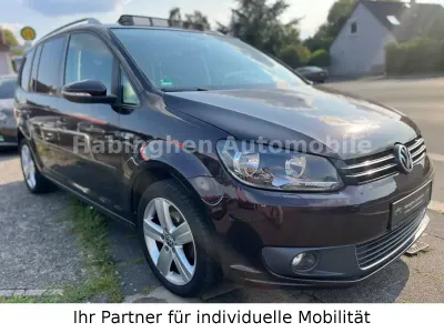 Gebraucht VW Touran Life 105 PS (77 kW) 2013 Schwarz Van / Kleinbus