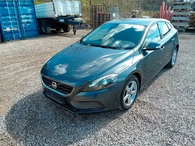 Gebraucht Volvo V40 You! 114 PS (83 kW) 2014 Grau Limousine