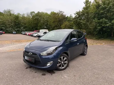 Gebraucht Hyundai ix20 125 PS (91 kW) 2017 Blau Kleinwagen