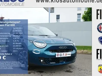 Neu Fiat 600 La Prima 110 PS (80 kW) 2025 Grün SUV