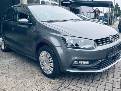 Gebraucht VW Polo Comfortline 90 PS (66 kW) 2017 Grau Limousine