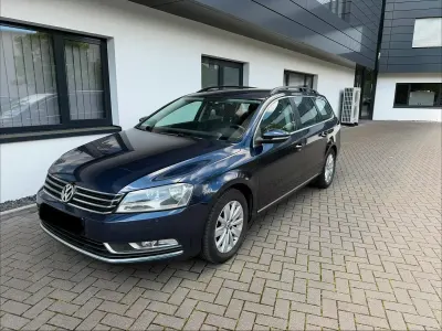 Gebraucht VW Passat Comfortline 140 PS (102 kW) 2011 Blau Kombi
