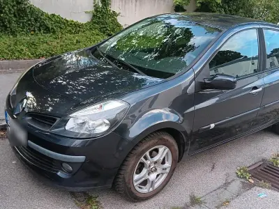 Gebraucht Renault Clio 100 PS (73 kW) 2008 Schwarz Kleinwagen
