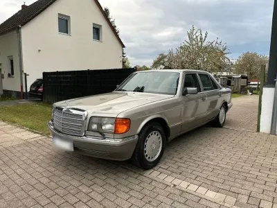 Używany Mercedes E420 204 KM (150 kW) 1986 Sedan/Limuzyna
