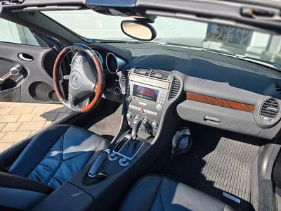 Gebraucht Mercedes SLK200 163 PS (119 kW) 2004 Schwarz Cabrio
