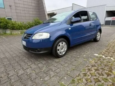 Gebraucht VW Fox 54 PS (39 kW) 2010 Blau Kleinwagen