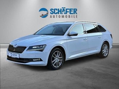 Używany Skoda Superb Style 190 KM (139 kW) 2018 Biały Kombi