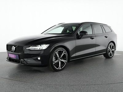 Gebraucht Volvo V60 Plus 250 PS (183 kW) 2022 Onyx black Kombi