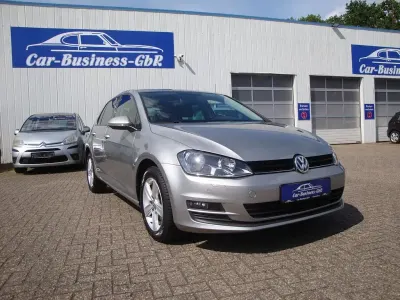 Gebraucht VW Golf VII Comfortline 105 PS (77 kW) 2013 Grau Limousine