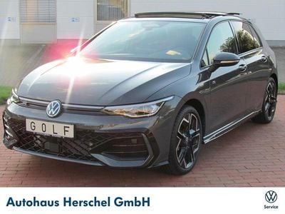 Neu VW Golf VIII R-line 150 PS (110 kW) 2025 Grau Limousine
