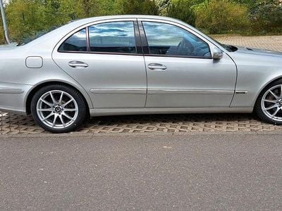 Mercedes E500