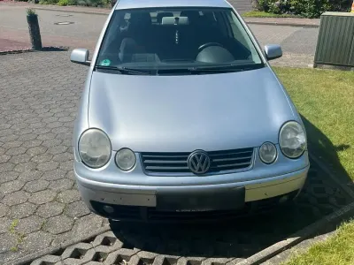 Używany VW Polo 101 KM (74 kW) 2004 Srebrny Hatchback
