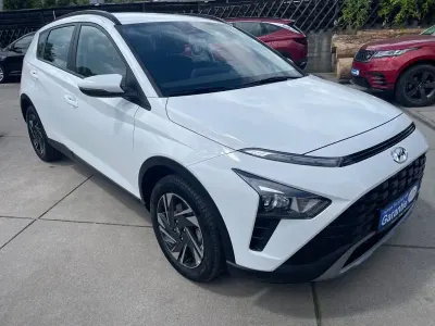 Gebraucht Hyundai Bayon 101 PS (74 kW) 2023 Weiß SUV