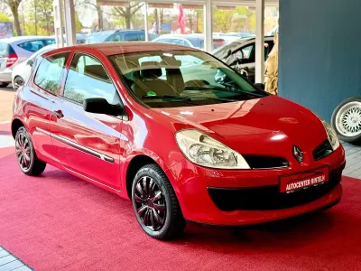 Gebraucht Renault Clio Authentique 65 PS (47 kW) 2006 Rot Kleinwagen