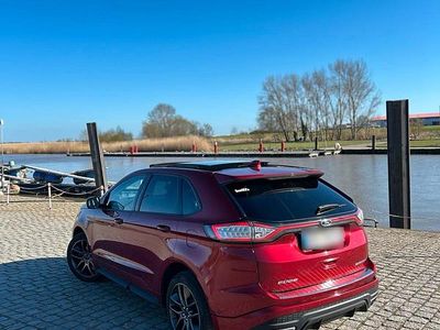 Begagnad Ford Edge Sport 209 HK (153 kW) 2016 Röd SUV