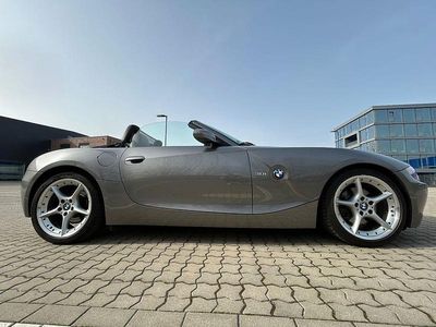 Gebraucht BMW Z4 Sport Line 231 PS (169 kW) 2003 Grau Cabrio