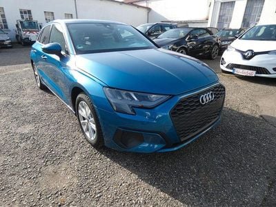 Używany Audi A3 Basis 150 KM (110 kW) 2022 Niebieski Sedan/Limuzyna