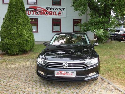 Schwarz Gebraucht 2015 VW Passat Limousine | 12.780 € (Fairer Preis)