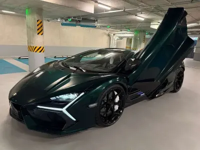 Neu Lamborghini Revuelto 1016 PS (747 kW) 2026 Verde lares Coupé