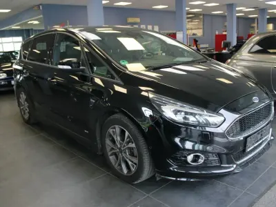 Gebraucht Ford S-MAX ST-Line 179 PS (131 kW) 2018 Schwarz Van / Kleinbus